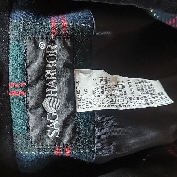 Vintage Sag Harbor Size 16 Green, Red, Blue and Gold Plaid Wool Blend Blazer - Picture 10 of 11